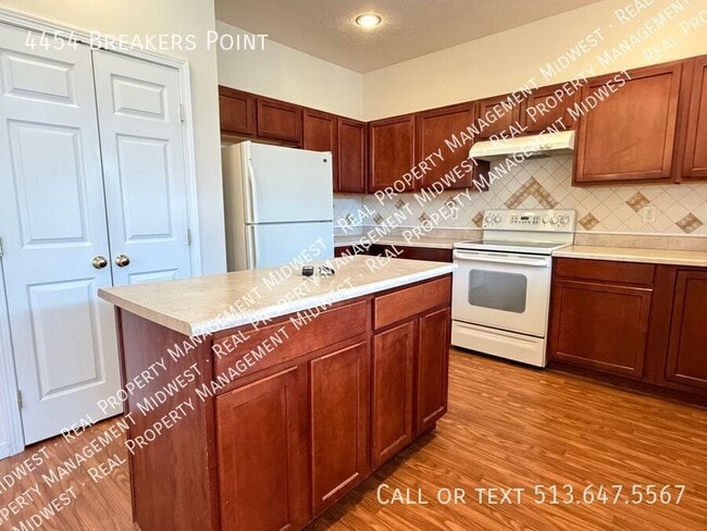 Photo - 4454 Breakers Point