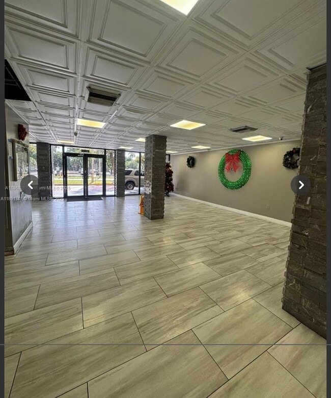 Photo - 15600 NW 7th Ave Unidad 215