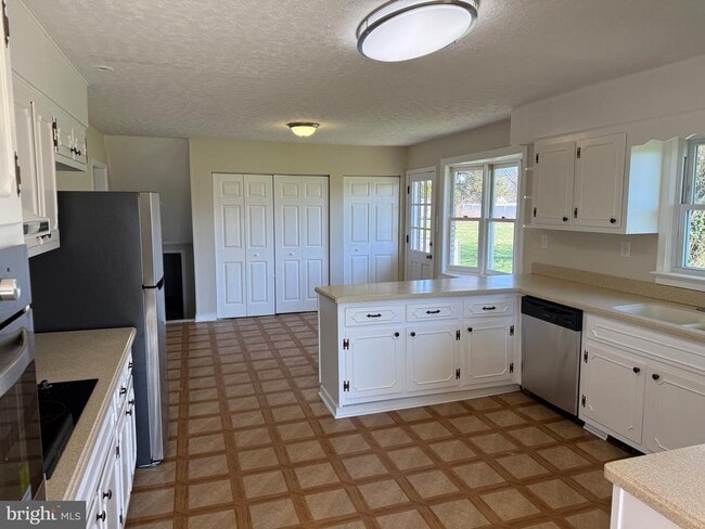 Photo - 10421 Tidewater Trail