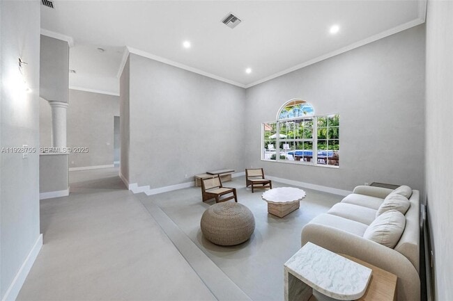 Photo - 1033 Almeria Ave