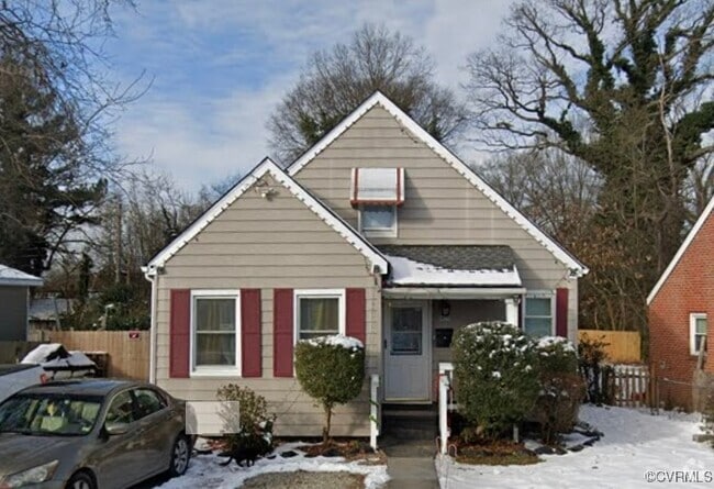 Building Photo - 1409 Bowen St Rental