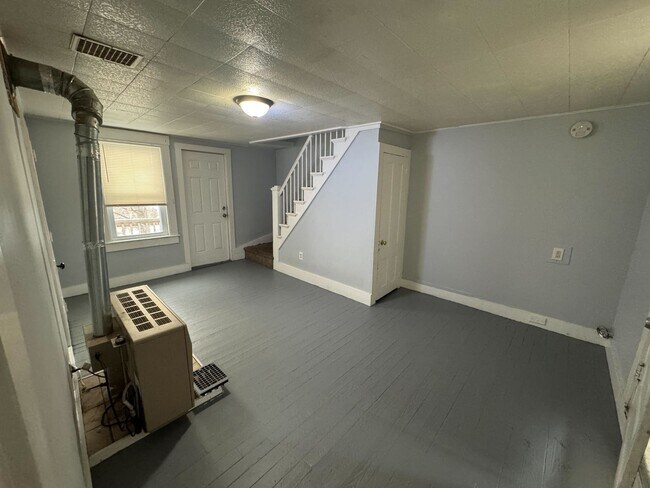 Photo - 16 Union St Unit 2