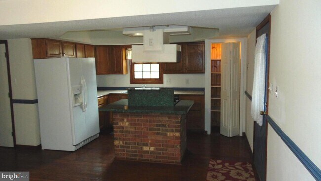 Photo - 5720 Harrison Rd