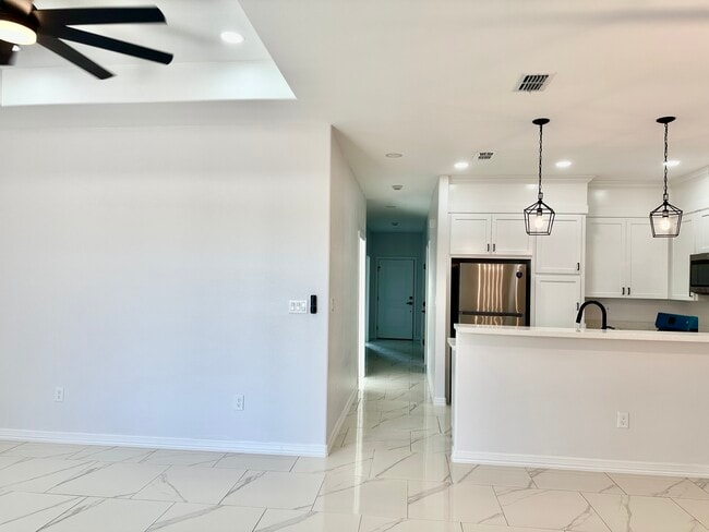 Photo - 1006 Escondido Ln E Unit A