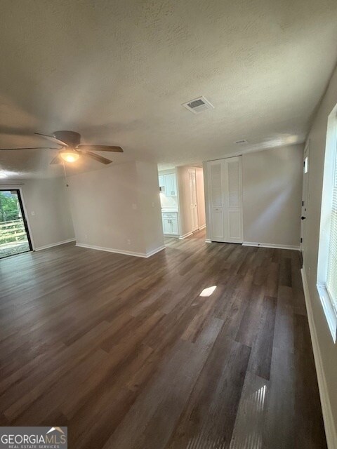 104 N Meade Dr