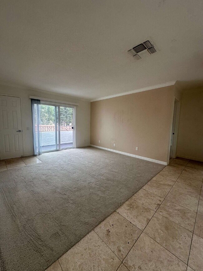 $2,700 Beautiful 2-Bedroom, 2-Bathroom Condo Near Lake Murray!