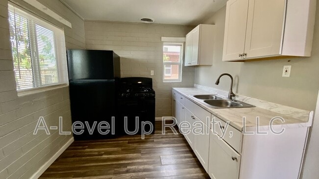 Photo - 3043 E Proctor Vista