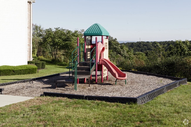 Photo - Waterford at Summit View