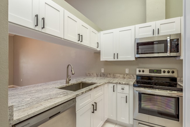 Photo - 406 S Bayview Blvd