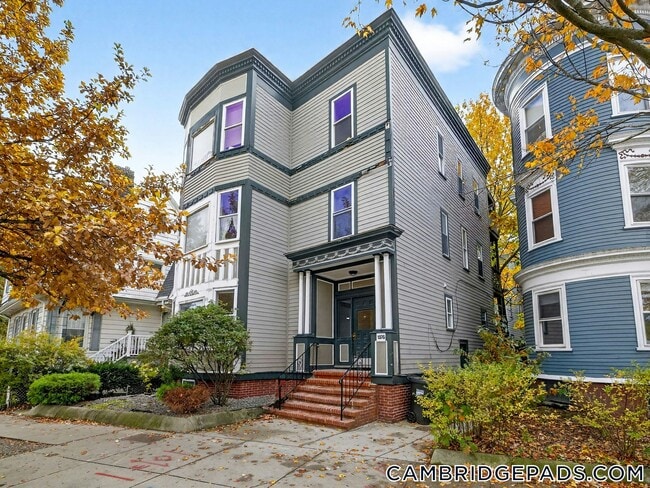 1576 Cambridge St Unidad 2F