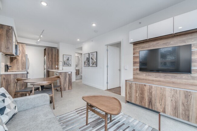 Photo - 1170 Barclay St Unit 004