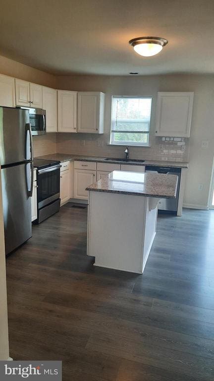 Building Photo - 823 Admiral's Quay Dr Rental