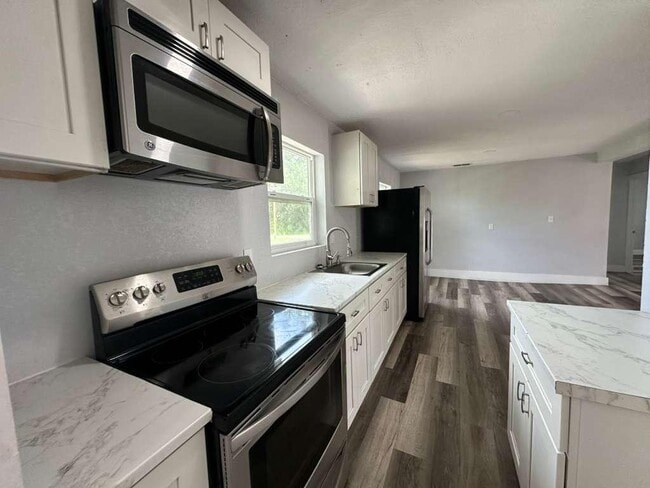 Photo - 1550 E Bay St