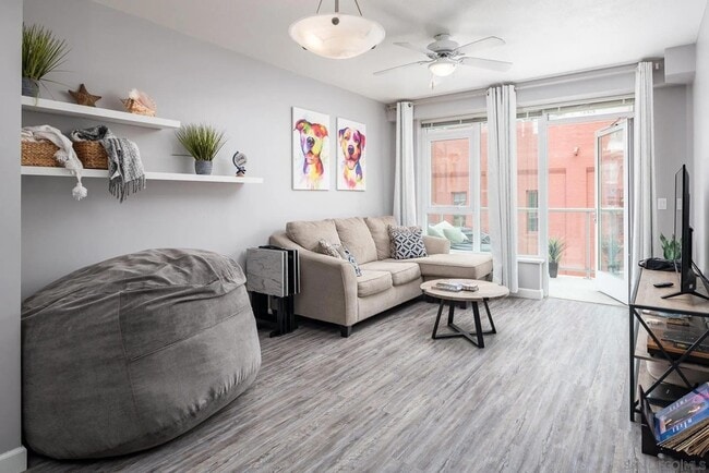 Photo - 1431 Pacific Hwy Unit 712