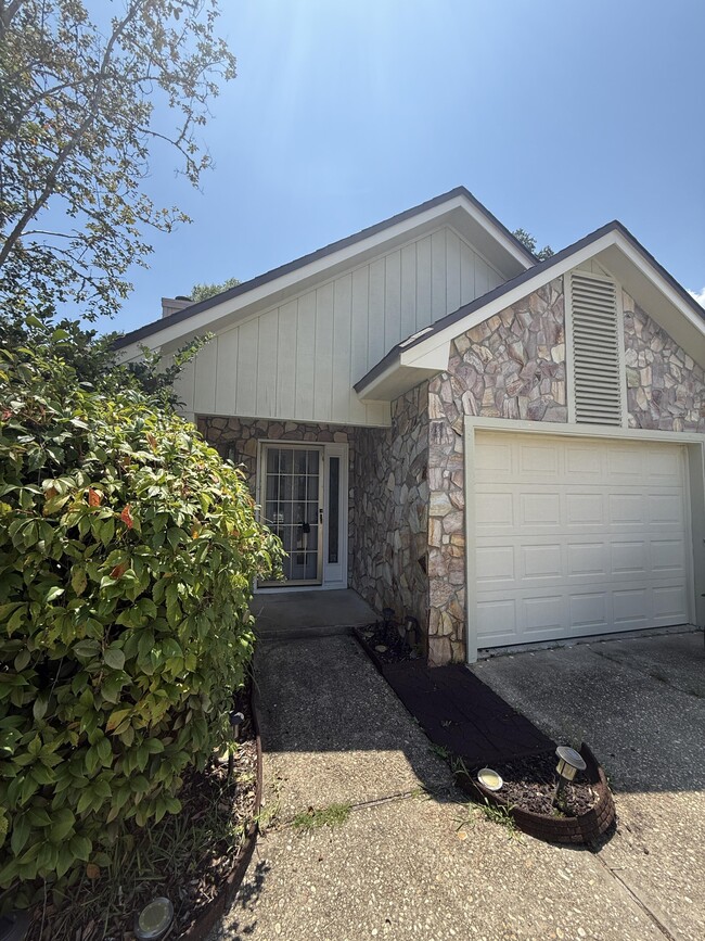 Photo - 1305 Ariel Ct House