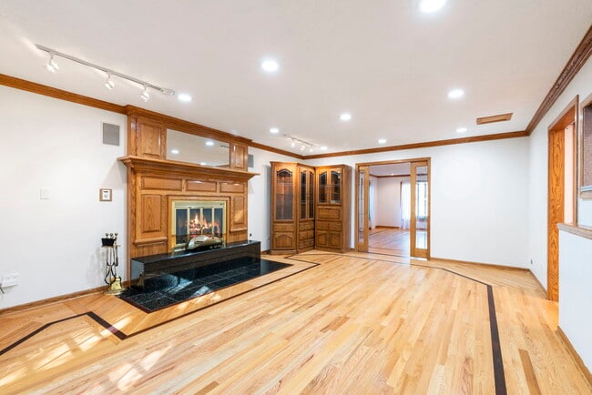 Photo - 28 Cambridge Dr