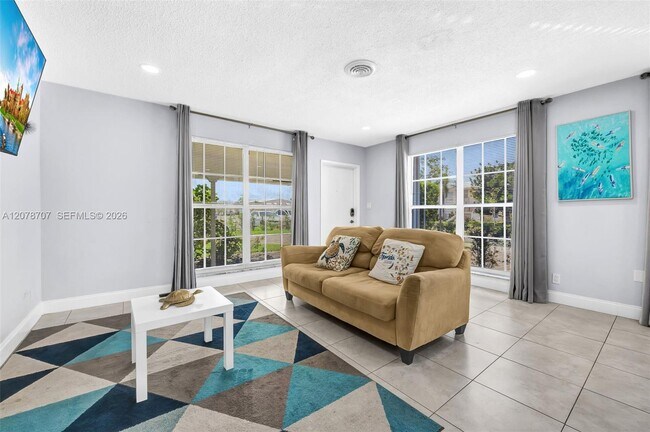 2160 NE 56th St Unit 1