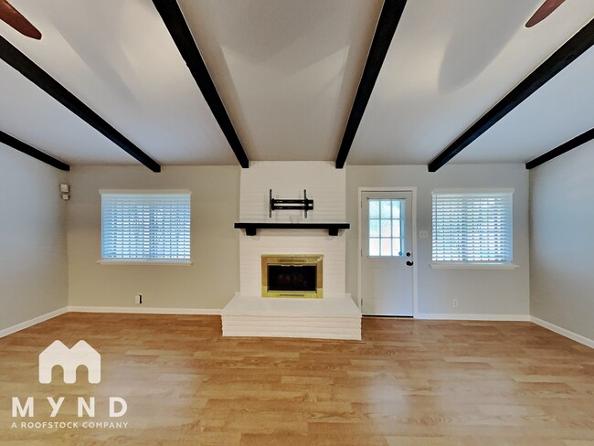 Photo - 5727 Bogart Dr