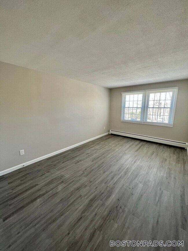 Building Photo - 105 Ridgewood Ln Rental