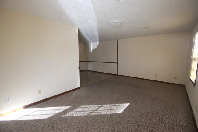 Photo - 129 Williamson St Unit A