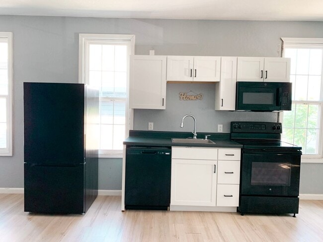 Photo - 512-514 S 4th ST Unit 512 S 4th ST - A