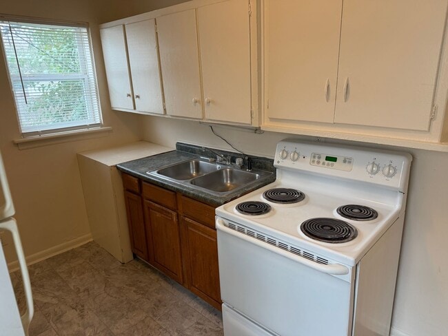 Photo - Cozy Two Bedroom Home!