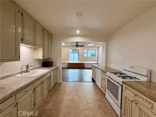 Photo - 14621 Fonthill Ave