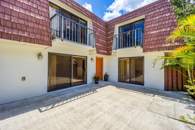 Building Photo - 3681 SW Sunset Trace Cir