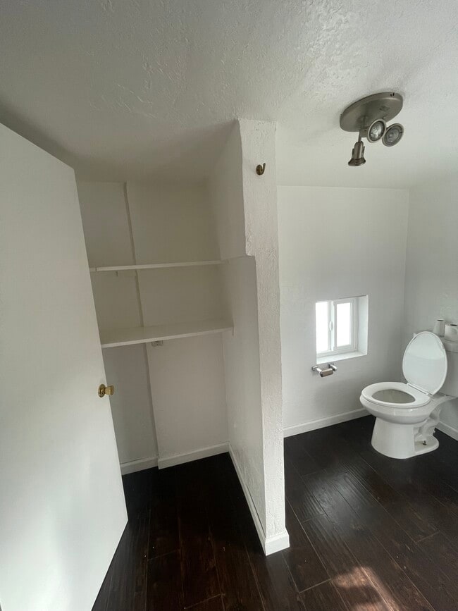 Photo - 523 Mitchell Ave