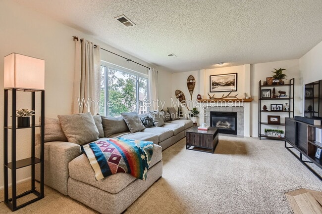 9948 Deer Creek Ln