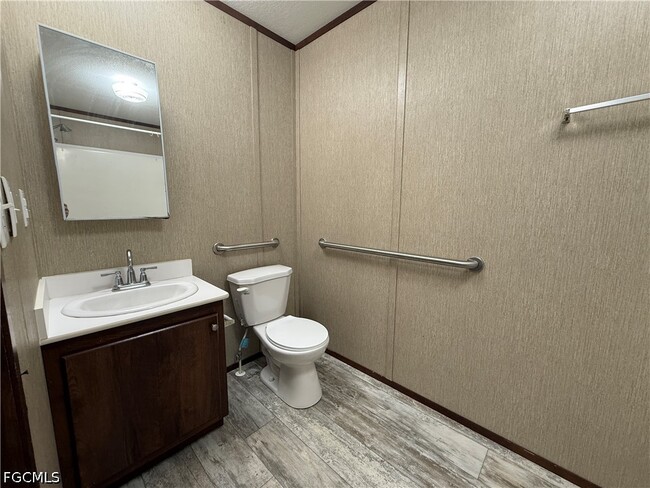 Building Photo - 12120 Cactus Dr