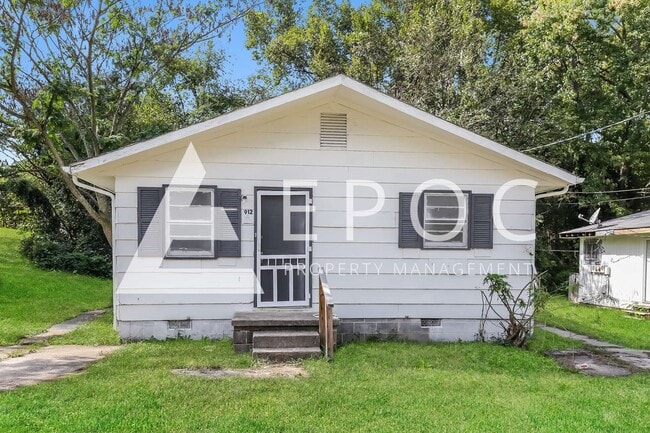 Building Photo - 912 Richland St