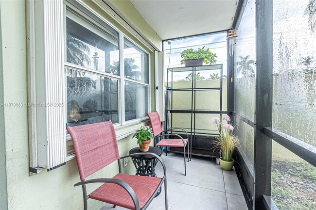 Photo - 1425 Arthur St Unit 116