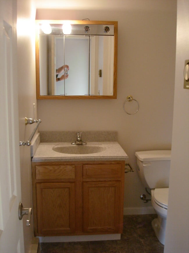 Photo - Country Set Apartments