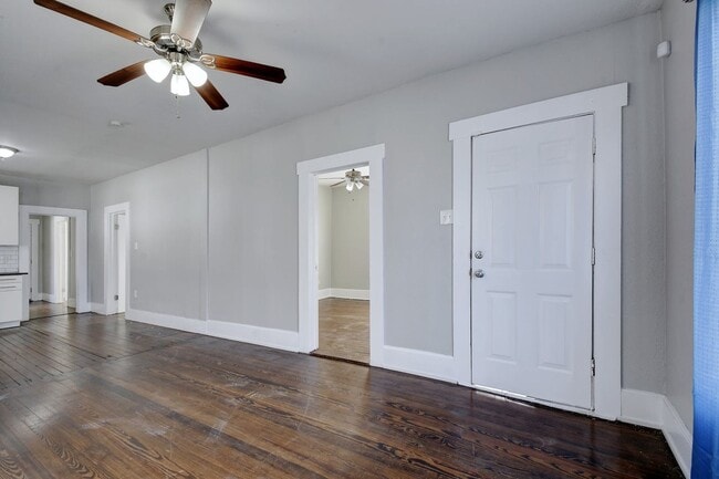 Photo - 1314 N Sabinas St