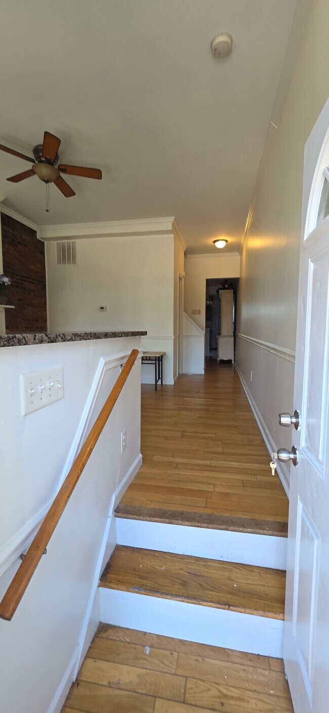 Photo - 1009 W Fayette St