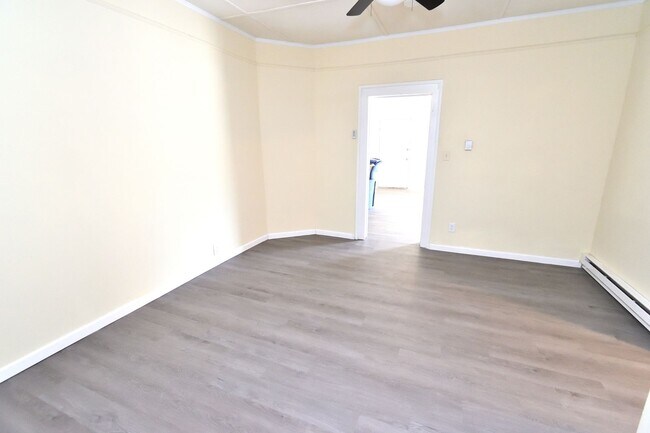 Photo - 827 Gay St