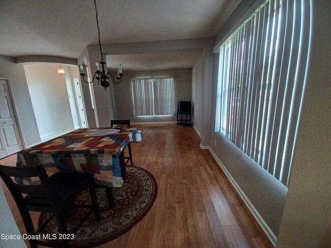 Photo - 402 Breckenridge Cir SE