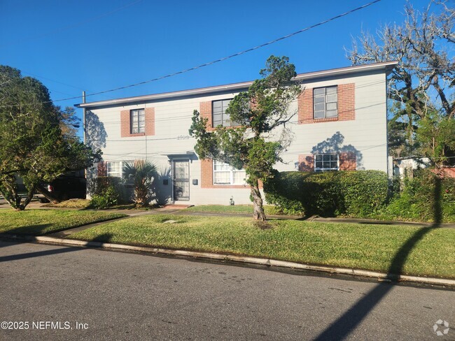 Building Photo - 1235 W 5th St Rental