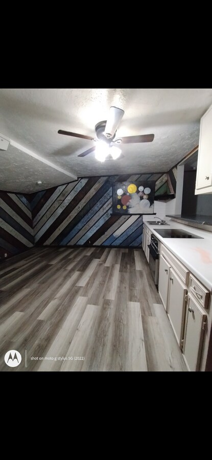 1bedroom efficiency 1bathroom shared parking - 1bedroom efficiency 1bathroom shared parking