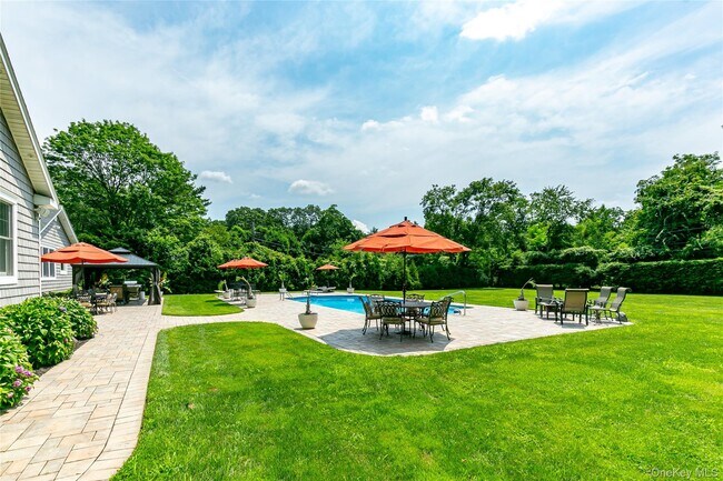 Photo - 29 Fox Hollow Ln