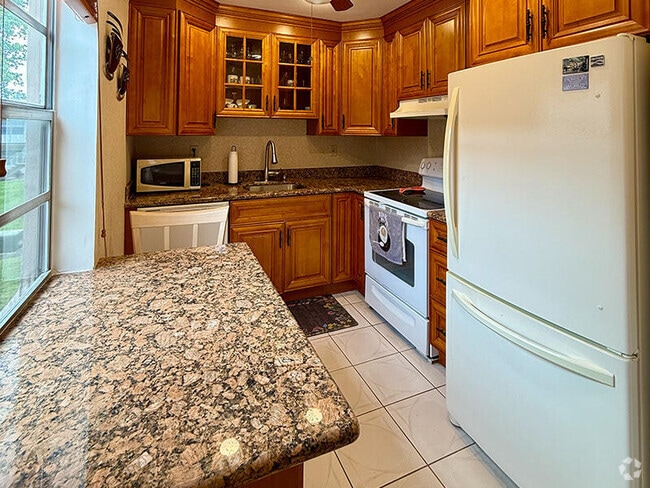 Building Photo - 380 Piedmont H Unit 380 Rental