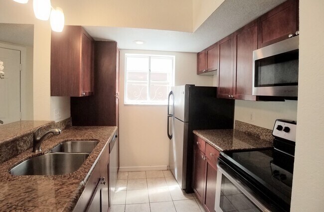 Photo - Beautiful Remodeled 2/1 Condo x Rent @ Villa Medici close to Theme Parks! Unidad 1321