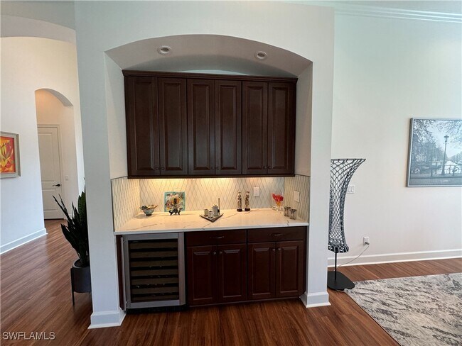 Photo - 9262 Rialto Ln