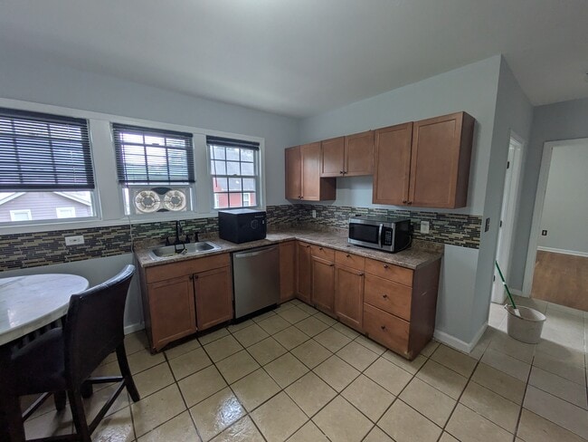 152 N State St Unit 152