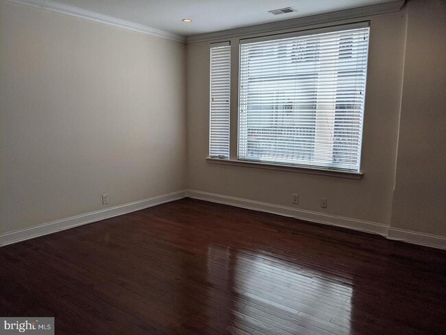 Photo - 627 N 18th St Unit 205