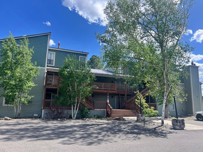 Building Photo - Pinon Condo with lock off bedroom