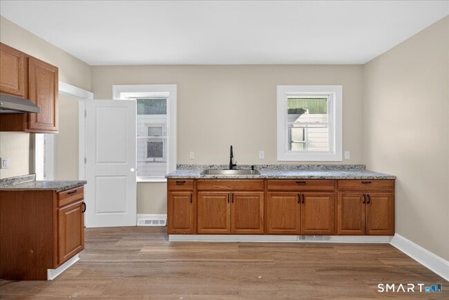 Photo - 38 Bristol St Unit 1