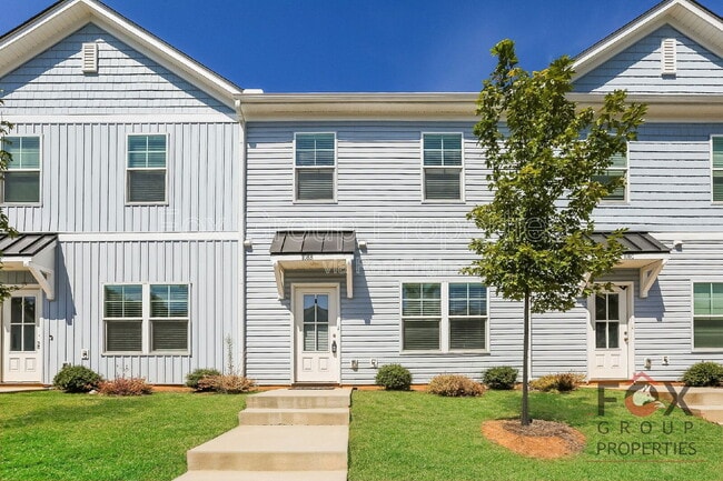 Photo - 108 Dogwood Village Trl