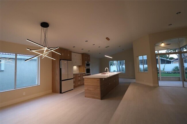 Photo - 4645 NW 7th St